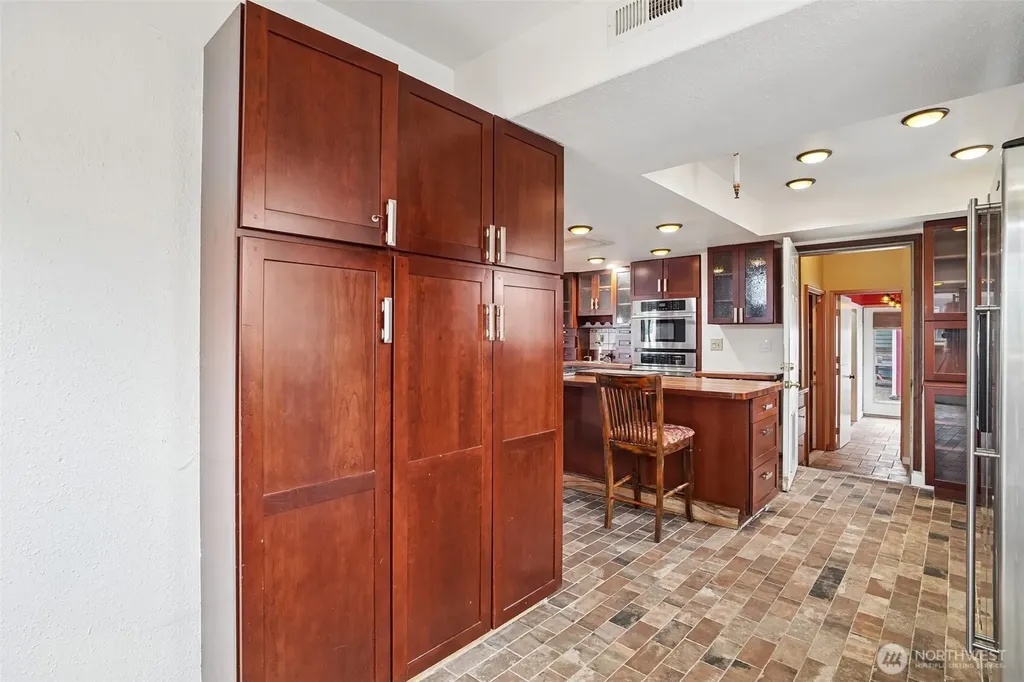 13043 40th Avenue S Tukwila WA 98168