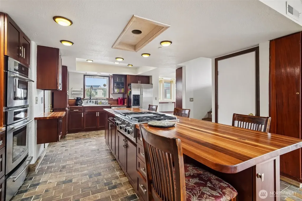 13043 40th Avenue S Tukwila WA 98168