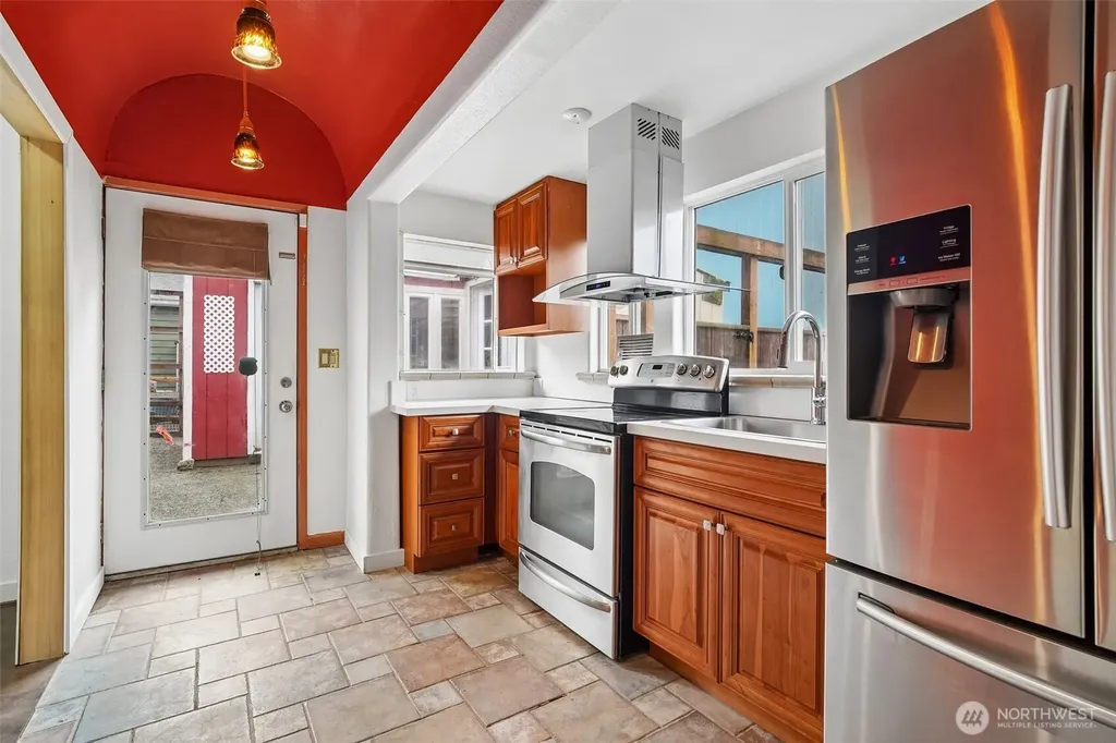 13043 40th Avenue S Tukwila WA 98168