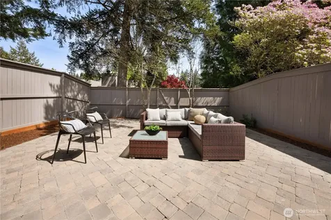 130 141st Place NE Bellevue WA 98007