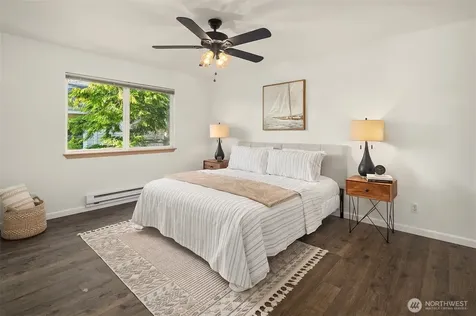 9210 Market Place Lake Stevens WA 98258