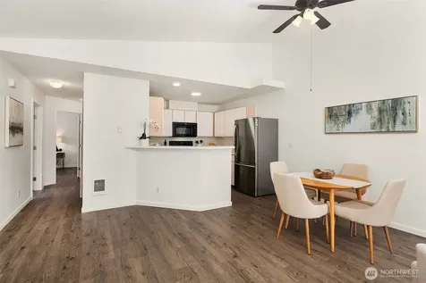 9210 Market Place Lake Stevens WA 98258