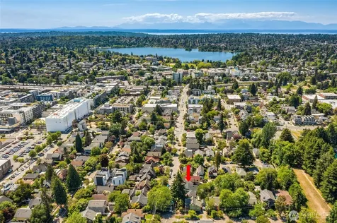 1312 NE 70th Street Seattle WA 98115
