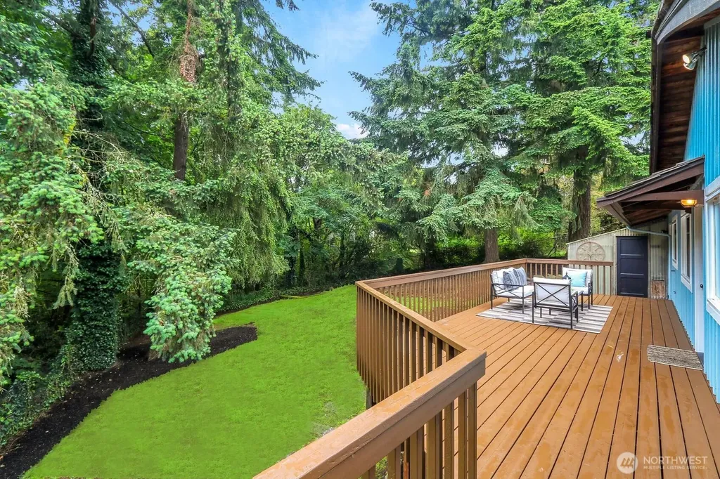 8817 NE 124th Street Kirkland WA 98034