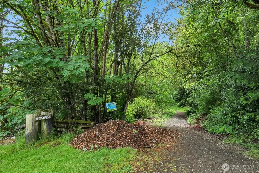 8817 NE 124th Street Kirkland WA 98034
