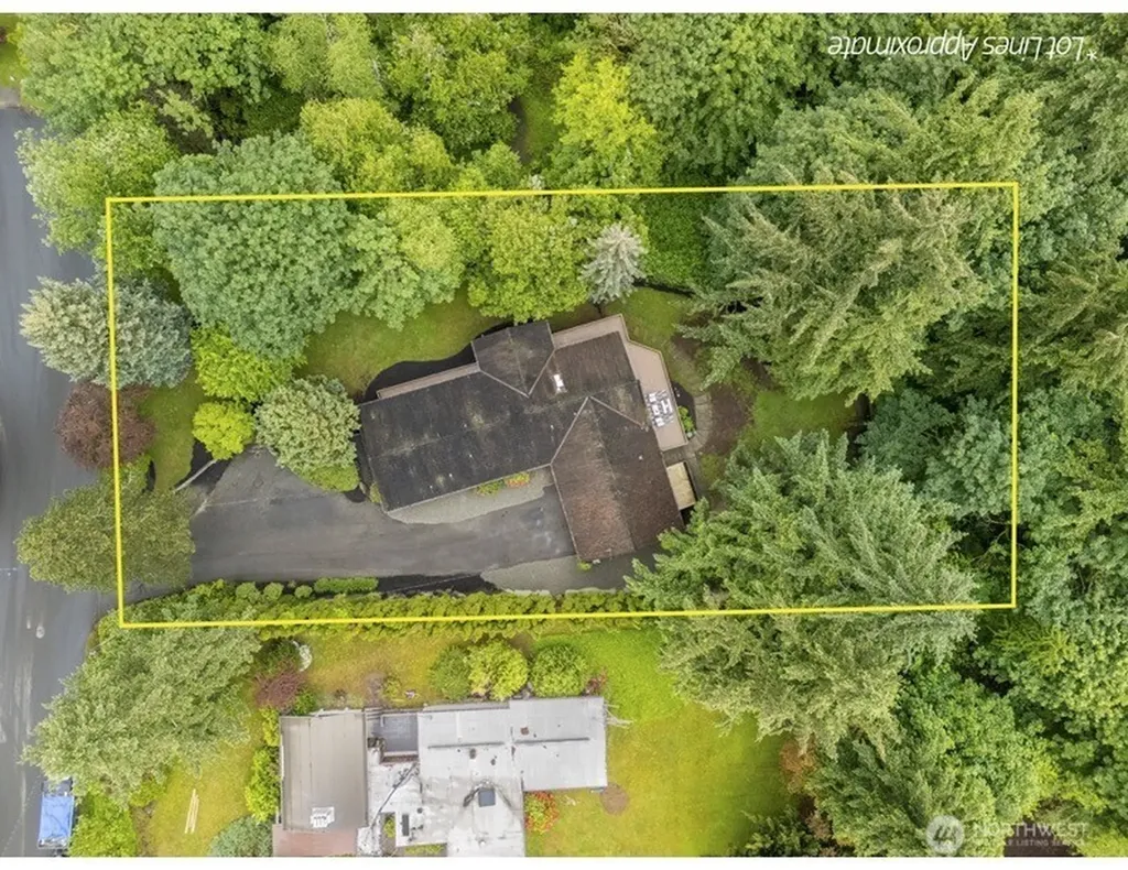 8817 NE 124th Street Kirkland WA 98034
