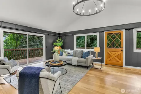 8817 NE 124th Street Kirkland WA 98034
