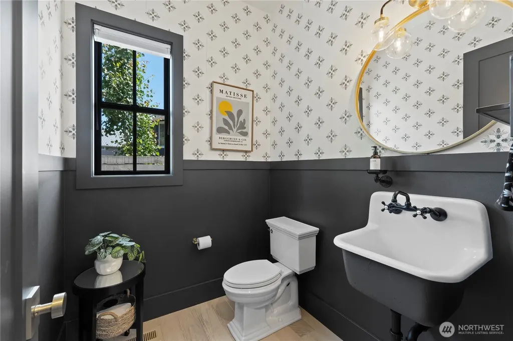 22545 SE 298th Street Black Diamond WA 98010