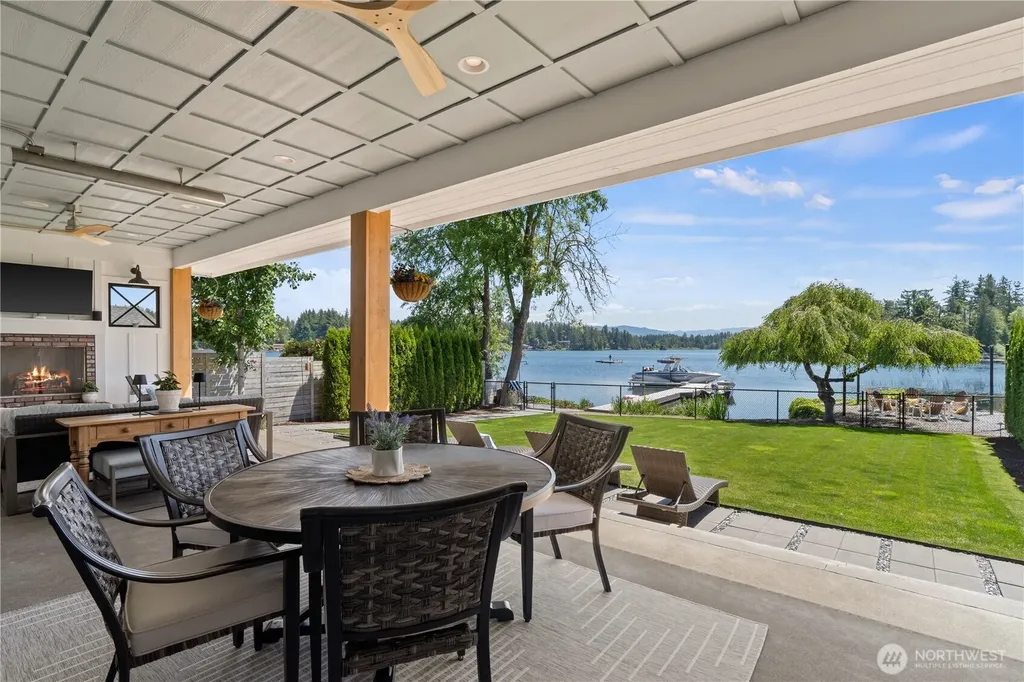 22545 SE 298th Street Black Diamond WA 98010