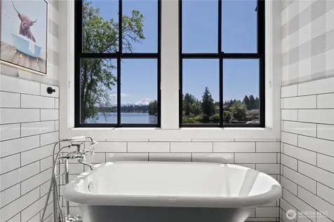 22545 SE 298th Street Black Diamond WA 98010