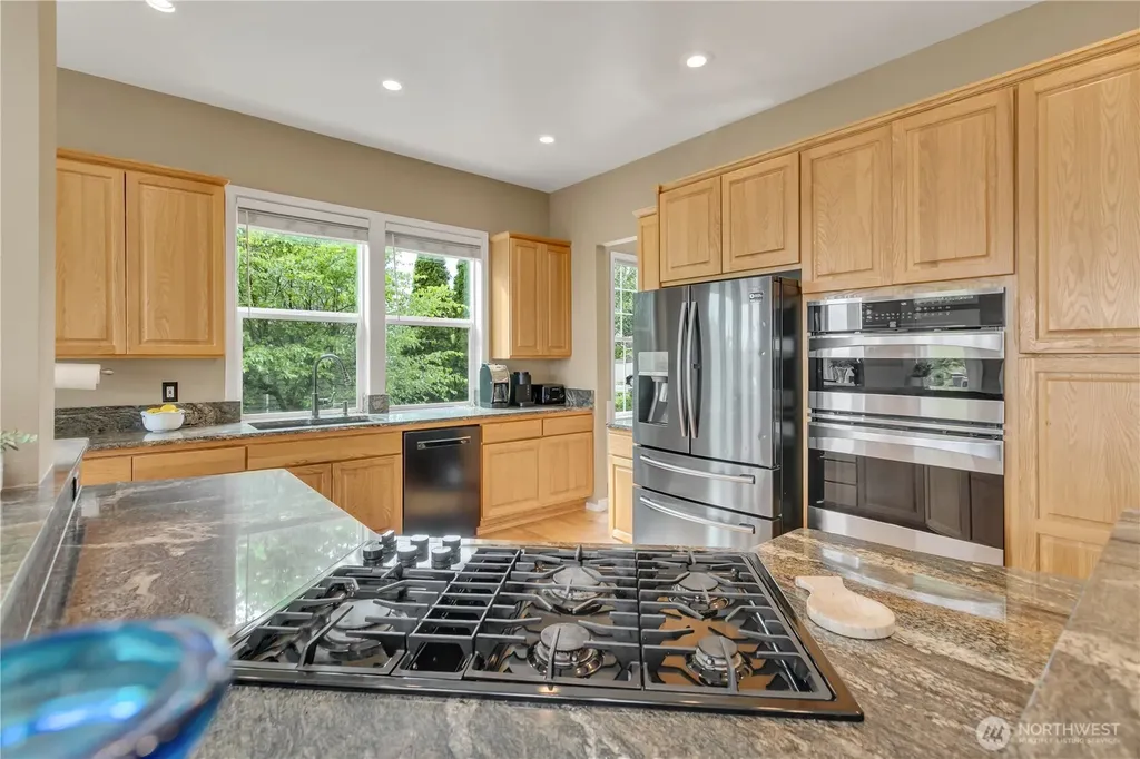 1828 Mariner Circle NE Tacoma WA 98422