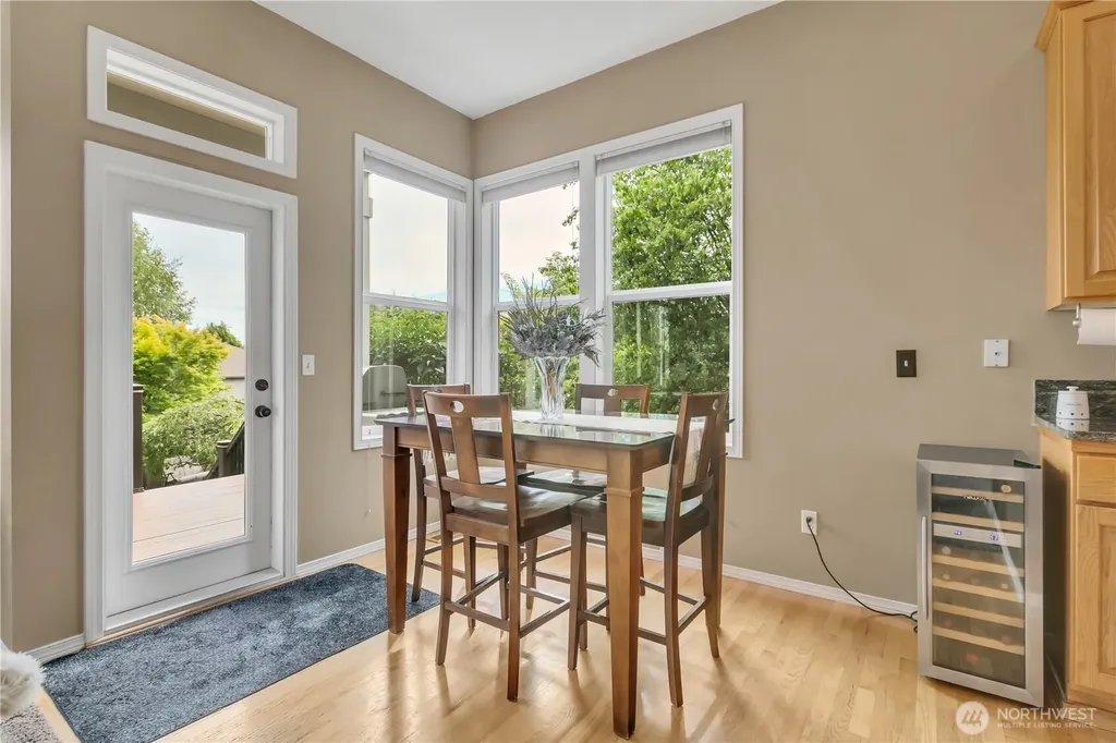 1828 Mariner Circle NE Tacoma WA 98422