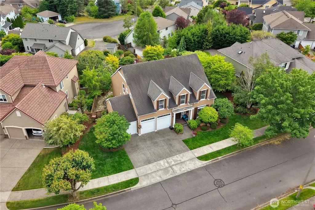 1828 Mariner Circle NE Tacoma WA 98422