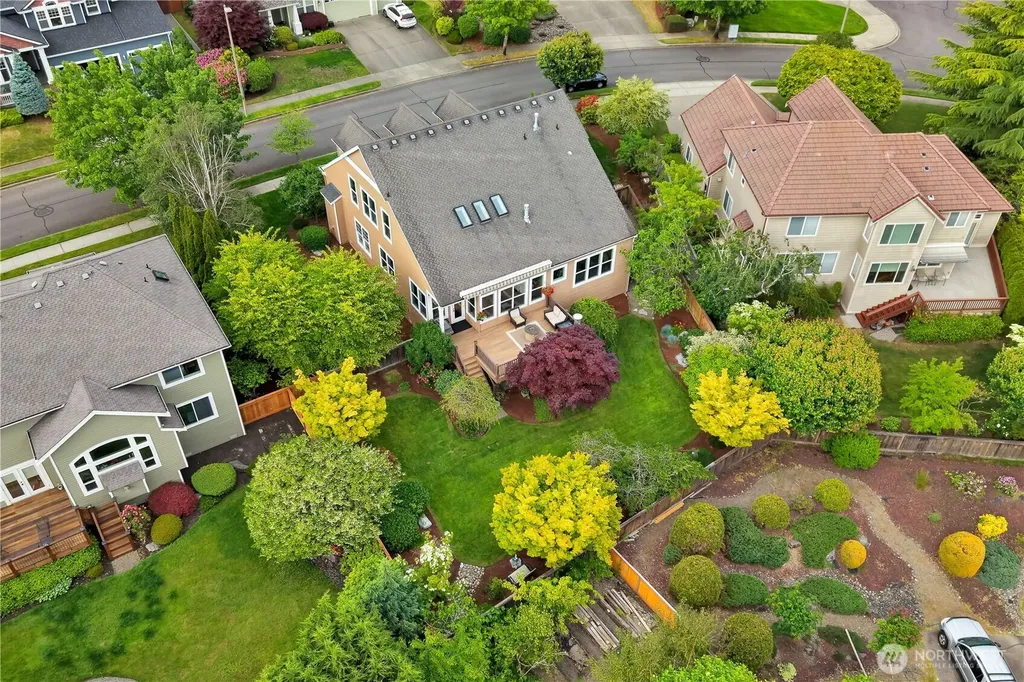 1828 Mariner Circle NE Tacoma WA 98422