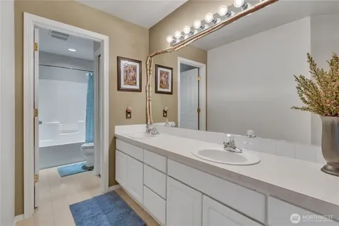 1828 Mariner Circle NE Tacoma WA 98422