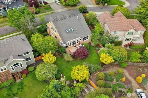 1828 Mariner Circle NE Tacoma WA 98422