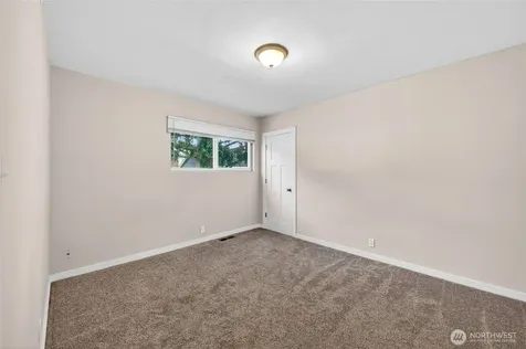 6831 S Yakima Avenue Tacoma WA 98408