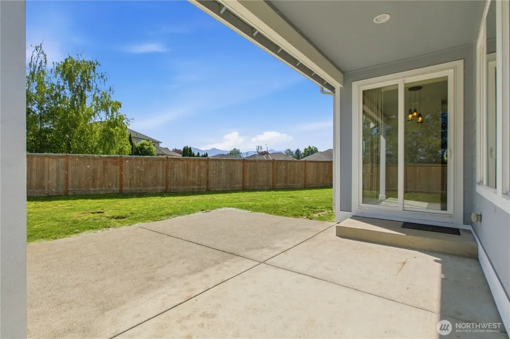 610 Rosewood Drive Buckley WA 98321