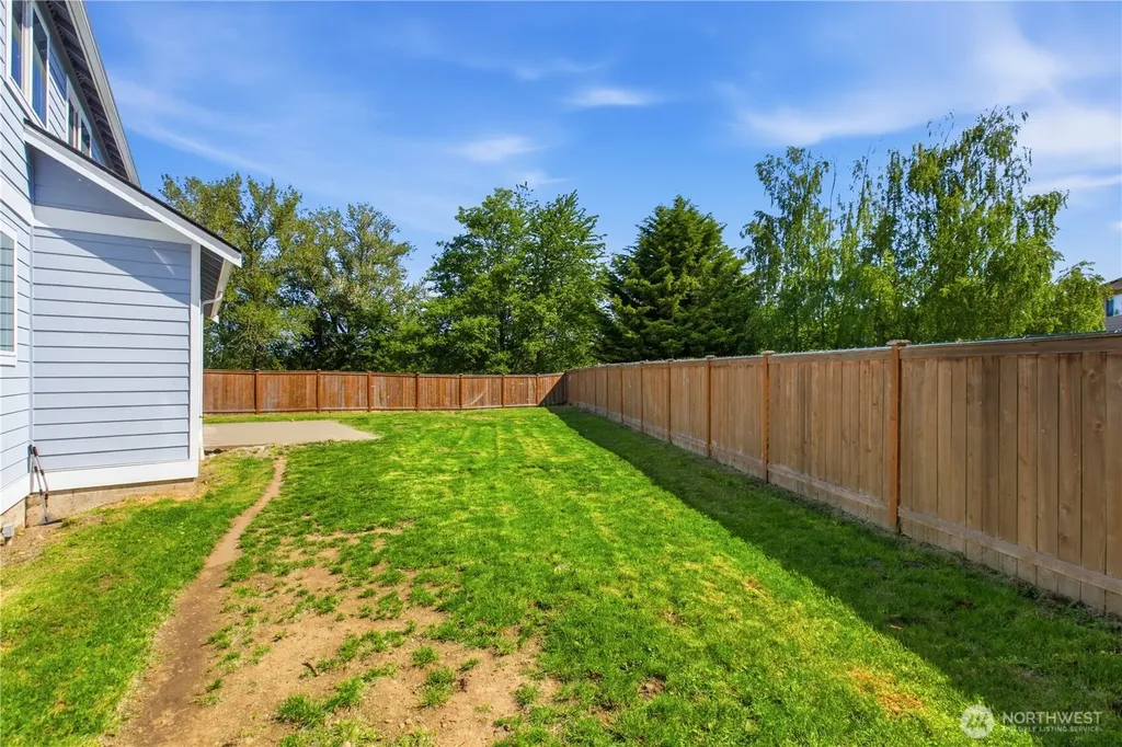 610 Rosewood Drive Buckley WA 98321