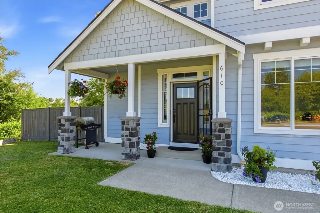610 Rosewood Drive Buckley WA 98321
