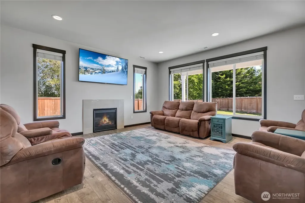 610 Rosewood Drive Buckley WA 98321
