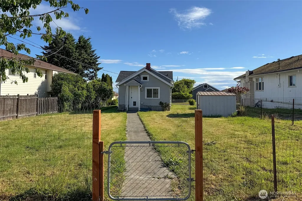 1532 W 5th Street Port Angeles WA 98363