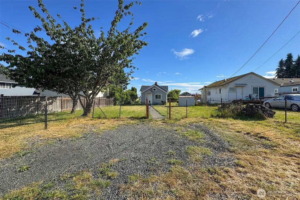 1532 W 5th Street Port Angeles WA 98363