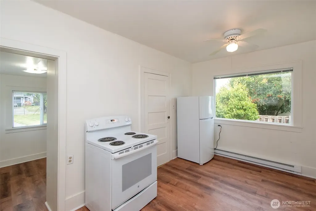 1532 W 5th Street Port Angeles WA 98363