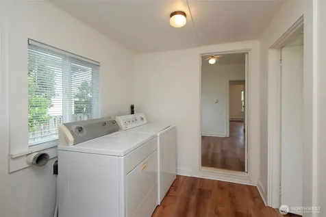 1532 W 5th Street Port Angeles WA 98363