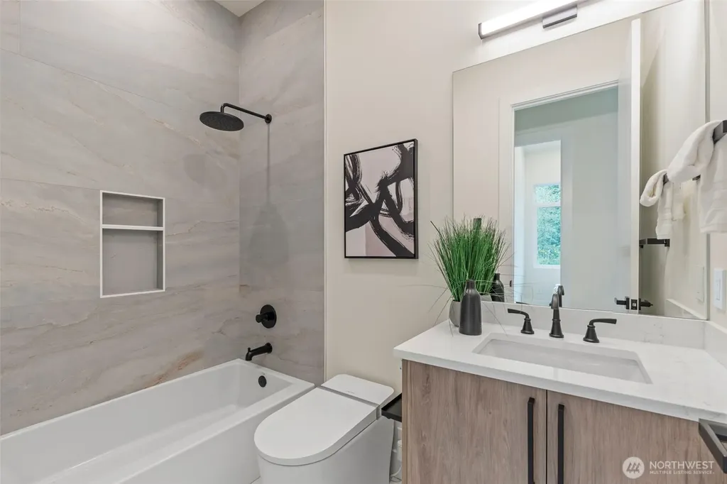24257 SE 26th Place Sammamish WA 98075