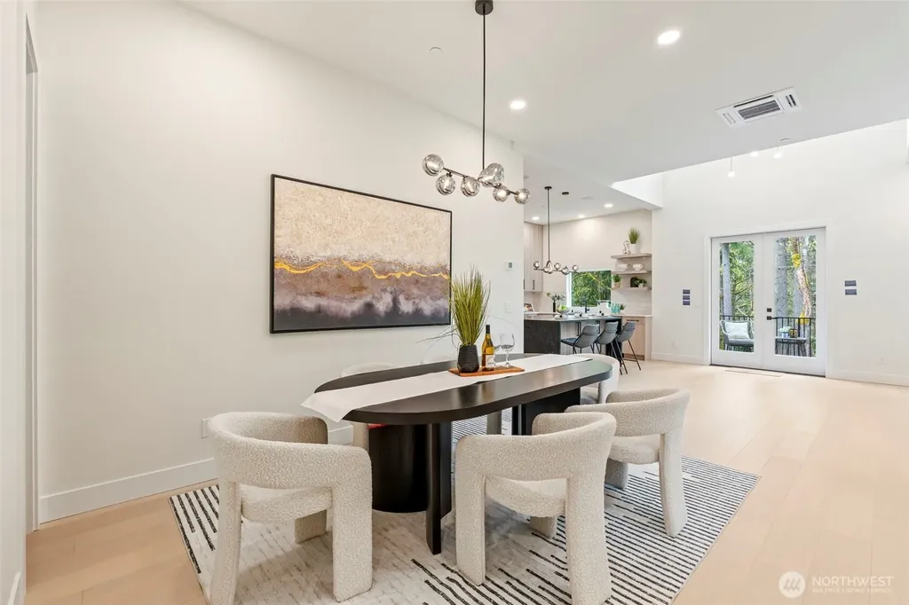 24257 SE 26th Place Sammamish WA 98075