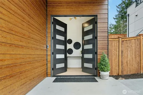 24257 SE 26th Place Sammamish WA 98075