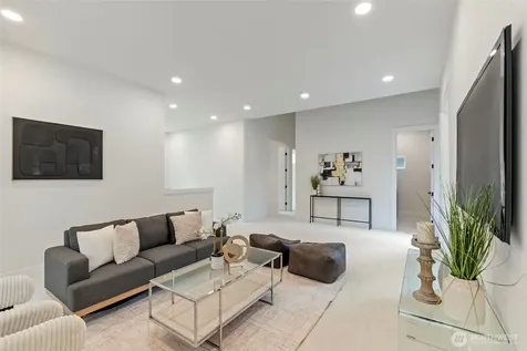24257 SE 26th Place Sammamish WA 98075