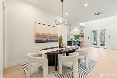 24257 SE 26th Place Sammamish WA 98075