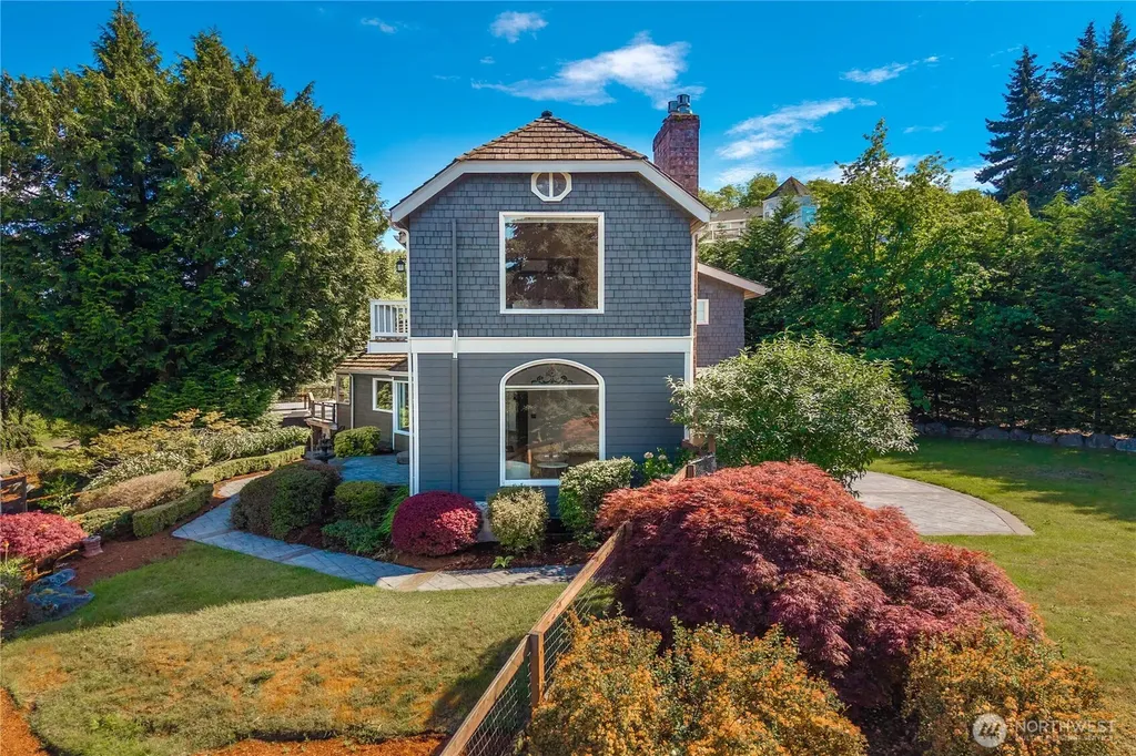 6208 Browns Point Boulevard NE Tacoma WA 98422