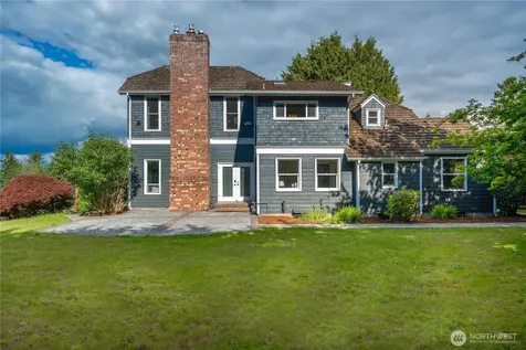 6208 Browns Point Boulevard NE Tacoma WA 98422