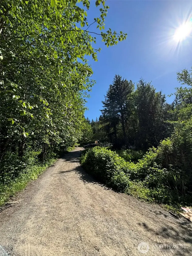 32933 SE Kent Kangley Road Ravensdale WA 98051