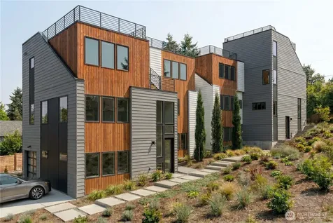 10428 66th Avenue S Seattle WA 98178