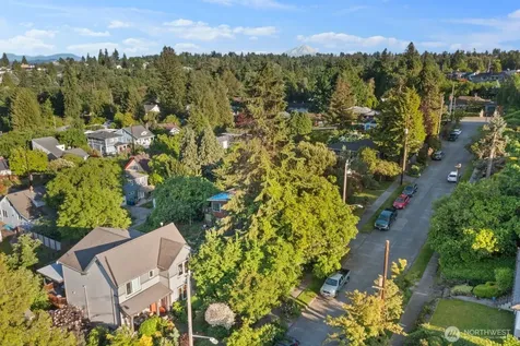 10428 66th Avenue S Seattle WA 98178