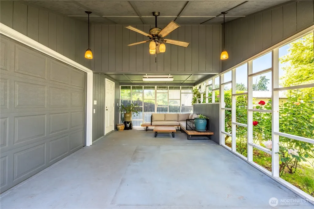 111 Appleman Drive Castle Rock WA 98611