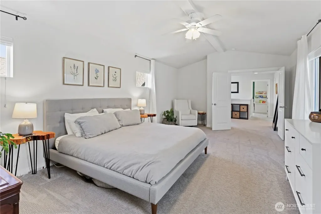 9306 Nye Avenue SE Snoqualmie WA 98065