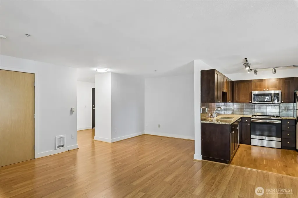 1620 Belmont Avenue Seattle WA 98122