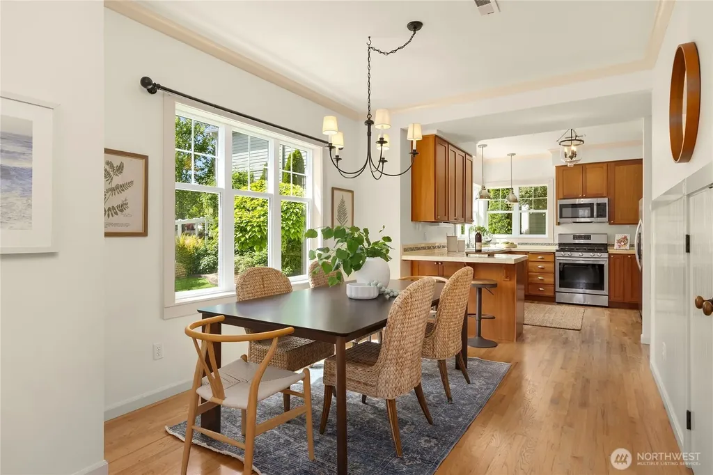 1803 Parade Grounds Avenue NE Bainbridge Island WA 98110