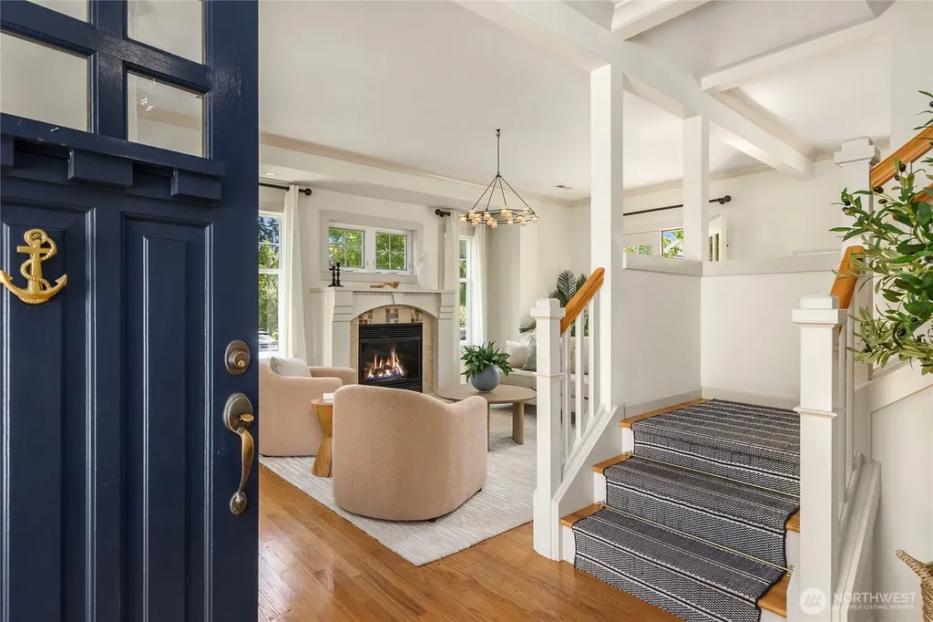 1803 Parade Grounds Avenue NE Bainbridge Island WA 98110