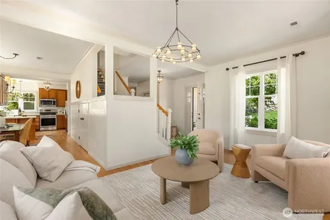1803 Parade Grounds Avenue NE Bainbridge Island WA 98110