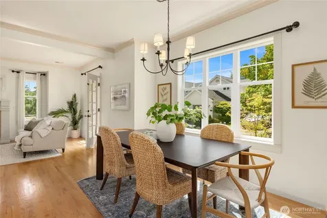 1803 Parade Grounds Avenue NE Bainbridge Island WA 98110