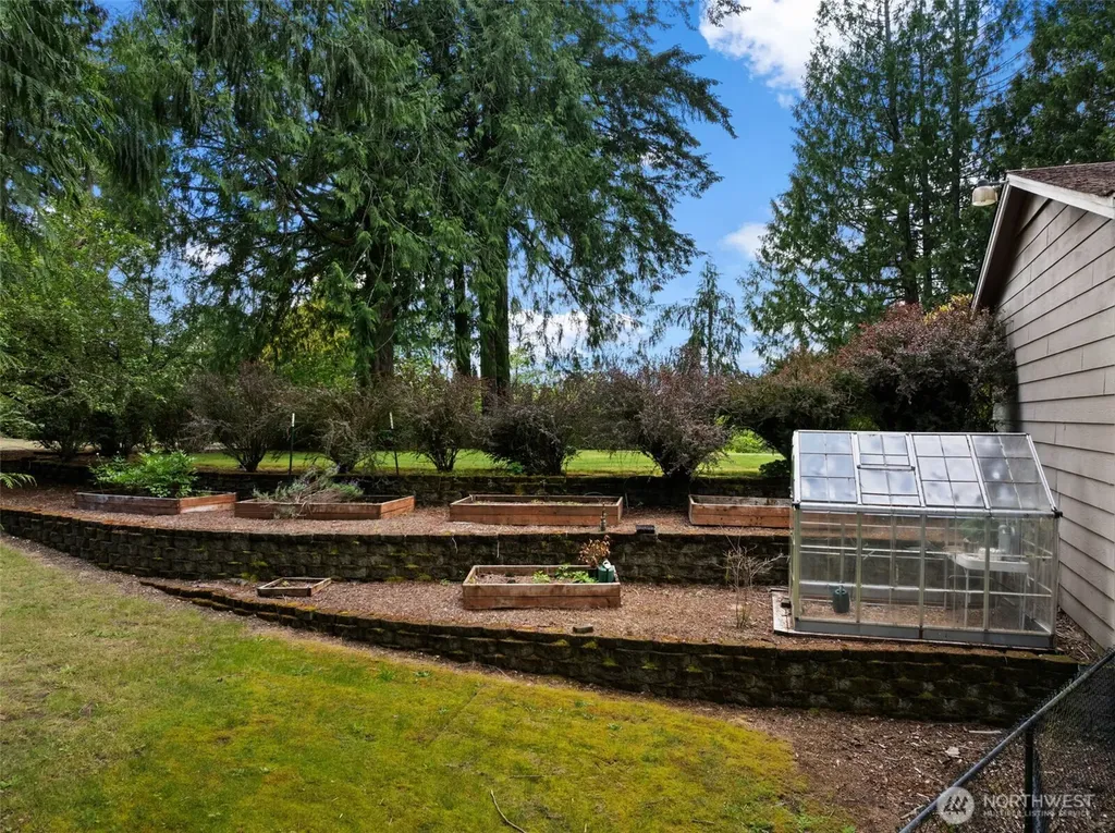9721 72nd Avenue NW Gig Harbor WA 98332