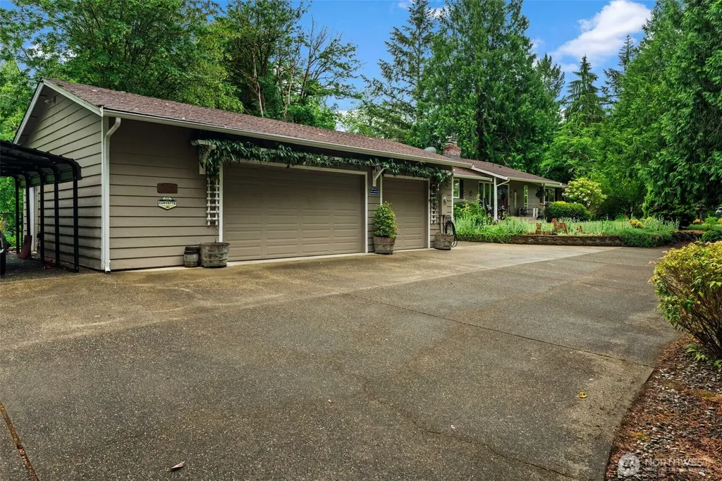 9721 72nd Avenue NW Gig Harbor WA 98332