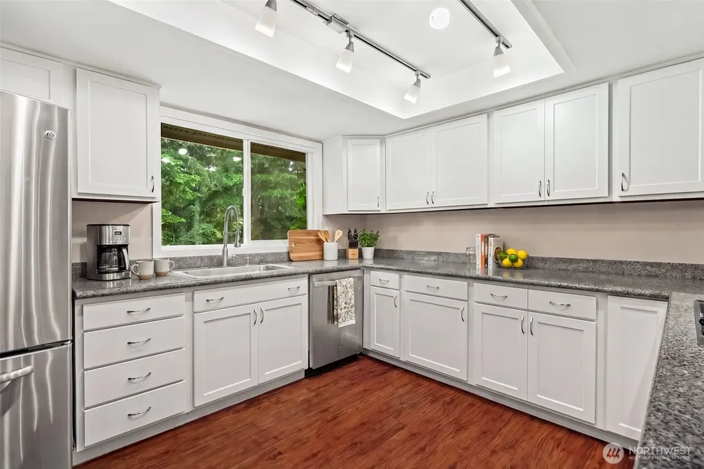 9721 72nd Avenue NW Gig Harbor WA 98332