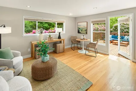 7538 23rd Avenue NE Seattle WA 98115
